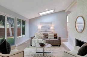 Stunning Single Level Home w/ Outdoor Spa Jacuzzi!